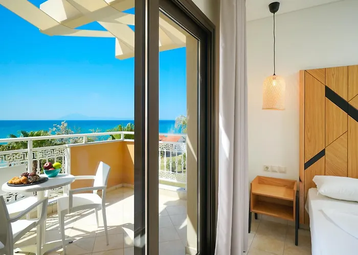 Hotel Blue View Seaside 3*