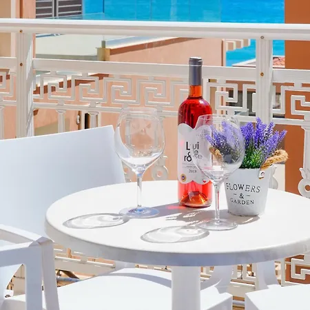 Blue View Seaside فندق