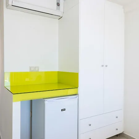 Blue View Seaside فندق 3*